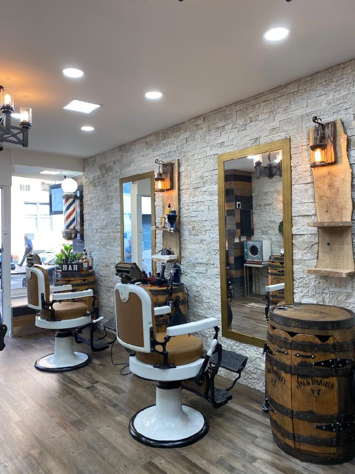 How Hair Density Affects the Choice of Barbershop Service Types